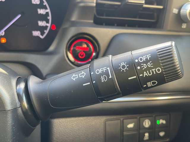 ホンダ ヴェゼル ハイブリッド e:HEV Z 石川県 2022(令4)年 2.5万km パール ホンダコネクトディスプレイ/ナビ・フルセグTV・Bカメラ/LEDヘッドライト/ビルトインETC2.0/パワーバックドア/ドライブレコーダー/純正アルミホイール/スマートキー/プッシュスタート/レーダークルーズ/ホンダセンシング/保証書