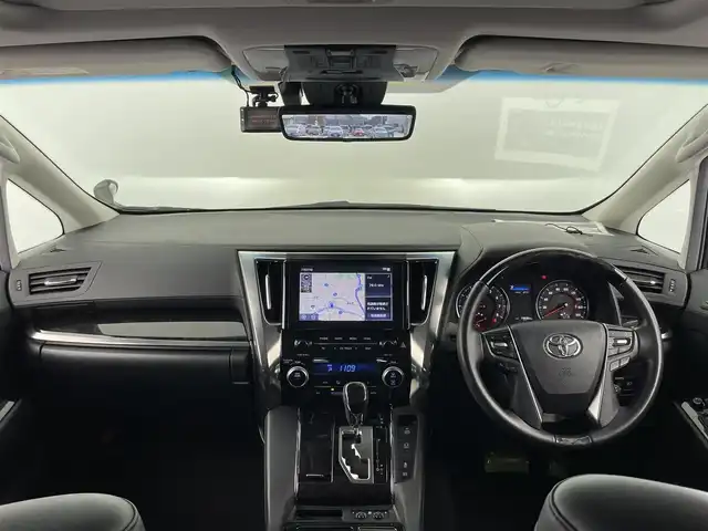 トヨタ アルファード S Cパッケージ 大分県 2023(令5)年 2万km ブラック トヨタセーフティーセンス/・プリクラッシュセーフティー/・レーンディパーチャアシスト/・オートハイビーム/・レーダークルーズコントロール/ブラインドスポットモニター/ツインムーンルーフ/フリップダウンモニター/純正ディスプレイオーディオナビ/（フルセグ/Bluetooth）/デジタルインナーミラー/前後ドライブレコーダー/シートヒーター/ベンチレーションシート/パワーシート（運転席ポジションメモリ付き）/ステアリングヒーター/ビルトインＥＴＣ/オートブレーキホールド/保証書・取扱説明書