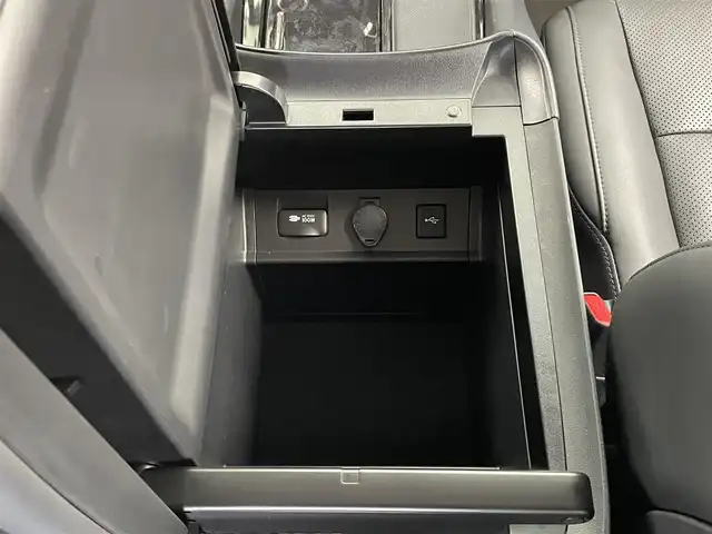 トヨタ アルファード S Cパッケージ 大分県 2023(令5)年 2万km ブラック トヨタセーフティーセンス/・プリクラッシュセーフティー/・レーンディパーチャアシスト/・オートハイビーム/・レーダークルーズコントロール/ブラインドスポットモニター/ツインムーンルーフ/フリップダウンモニター/純正ディスプレイオーディオナビ/（フルセグ/Bluetooth）/デジタルインナーミラー/前後ドライブレコーダー/シートヒーター/ベンチレーションシート/パワーシート（運転席ポジションメモリ付き）/ステアリングヒーター/ビルトインＥＴＣ/オートブレーキホールド/保証書・取扱説明書