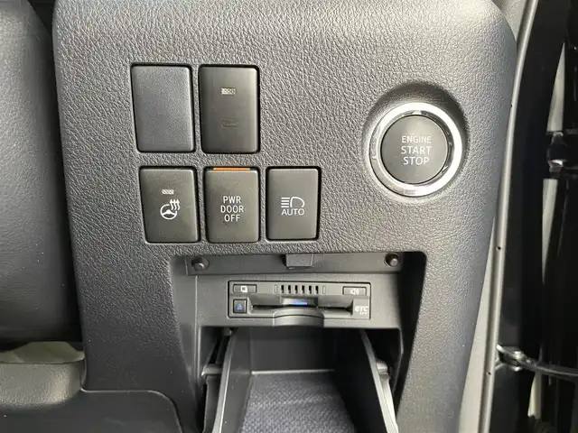 トヨタ アルファード S Cパッケージ 大分県 2023(令5)年 2万km ブラック トヨタセーフティーセンス/・プリクラッシュセーフティー/・レーンディパーチャアシスト/・オートハイビーム/・レーダークルーズコントロール/ブラインドスポットモニター/ツインムーンルーフ/フリップダウンモニター/純正ディスプレイオーディオナビ/（フルセグ/Bluetooth）/デジタルインナーミラー/前後ドライブレコーダー/シートヒーター/ベンチレーションシート/パワーシート（運転席ポジションメモリ付き）/ステアリングヒーター/ビルトインＥＴＣ/オートブレーキホールド/保証書・取扱説明書