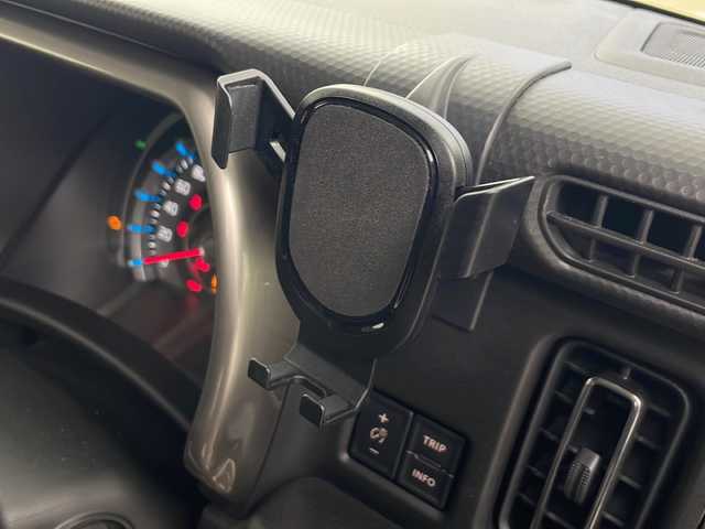 スズキ ハスラー Jスタイル Ⅱ ターボ 秋田県 2023(令5)年 1.4万km シフォンアイボリーメタリック/ウッディブラウン2トーンルーフ ４WD/純正ナビ【AM/FM/CD/DVD/BT】　/ターボ車　/セーフティサポート/ＬＥＤヘッドライト /純正ＡＷ /プッシュスタート /フルセグＴＶ /全方位カメラ /バックカメラ/クルーズコントロール /パドルシフト /ETC/前席シートヒーター /コーナーセンサー/横滑り防止装置/衝突被害軽減システム/レーンキープアシスト/革巻きステアリング/アイドリングストップ/プッシュスタート/スマートキー/クリアランスソナー/オートエアコン/ダウンヒルアシストコントロール/ヒルディセントコントロール/オートライト/ウィンカーミラー/純正フロアマット/USBポート/フォグライト/ルーフレール/保証書