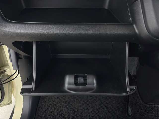 スズキ ハスラー Jスタイル Ⅱ ターボ 秋田県 2023(令5)年 1.4万km シフォンアイボリーメタリック/ウッディブラウン2トーンルーフ ４WD/純正ナビ【AM/FM/CD/DVD/BT】　/ターボ車　/セーフティサポート/ＬＥＤヘッドライト /純正ＡＷ /プッシュスタート /フルセグＴＶ /全方位カメラ /バックカメラ/クルーズコントロール /パドルシフト /ETC/前席シートヒーター /コーナーセンサー/横滑り防止装置/衝突被害軽減システム/レーンキープアシスト/革巻きステアリング/アイドリングストップ/プッシュスタート/スマートキー/クリアランスソナー/オートエアコン/ダウンヒルアシストコントロール/ヒルディセントコントロール/オートライト/ウィンカーミラー/純正フロアマット/USBポート/フォグライト/ルーフレール/保証書