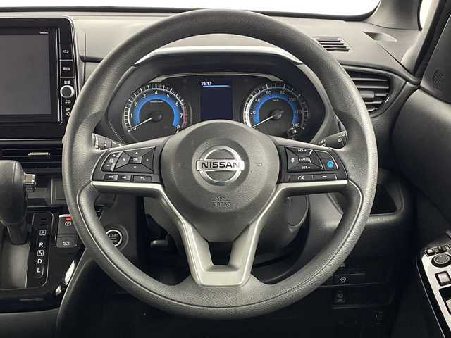 日産 ルークス HWS X プロパイロットED 新潟県 2020(令2)年 6.8万km パープル プロパイロット/追従クルーズコントロール/前後コーナーセンサー/レーンキープアシスト/LEDオートライト/オートマチックハイビーム/両側パワースライドドア/純正フロアマット/純正アルミホイール(R14)/バックカメラ/アラウンドビューモニター/純正メモリナビ/フルセグ・DVD/ビルトインETC/前方ドライブレコーダー/AAC/アイドリングストップ/スペアキー