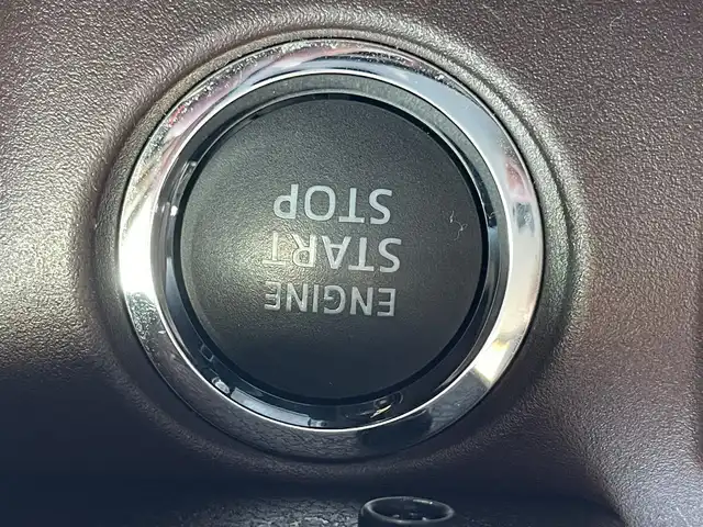 トヨタ エスクァイア Gi プレミアムパッケージ ブラックテーラード 大阪府 2021(令3)年 2.9万km ブラック トヨタセーフティセンス/・クルーズコントロール/・プリクラッシュセーフティー/・パーキングサポートブレーキー/・クリアランスソナー/・レーンキープアシスト/・オートマチックハイビーム/社外11インチナビ　（ALPINEナビ）/・Bluetooth/フルセグTV/CD/DVD/ラジオ/　USB/主要装備/・バックカメラ/・横滑り防止装置/・両側パワースライドドア/・フリップダウンモニター/・合皮シート/・D+Nシートヒーター/・ウォークスルー/・ドライブレコーダー/・ETC/ワンオーナー