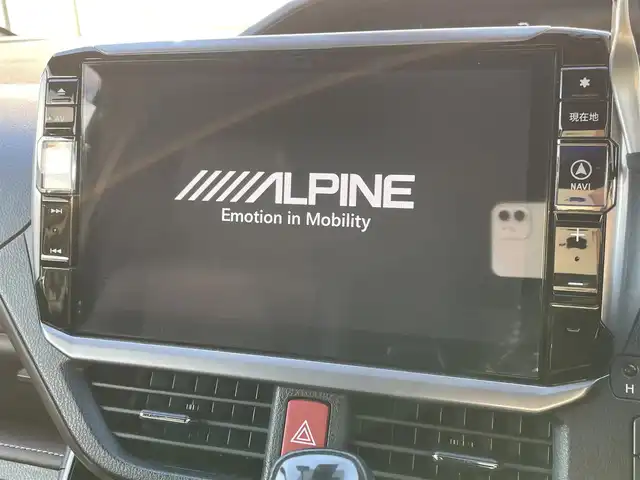 トヨタ エスクァイア Gi プレミアムパッケージ ブラックテーラード 大阪府 2021(令3)年 2.9万km ブラック トヨタセーフティセンス/・クルーズコントロール/・プリクラッシュセーフティー/・パーキングサポートブレーキー/・クリアランスソナー/・レーンキープアシスト/・オートマチックハイビーム/社外11インチナビ　（ALPINEナビ）/・Bluetooth/フルセグTV/CD/DVD/ラジオ/　USB/主要装備/・バックカメラ/・横滑り防止装置/・両側パワースライドドア/・フリップダウンモニター/・合皮シート/・D+Nシートヒーター/・ウォークスルー/・ドライブレコーダー/・ETC/ワンオーナー