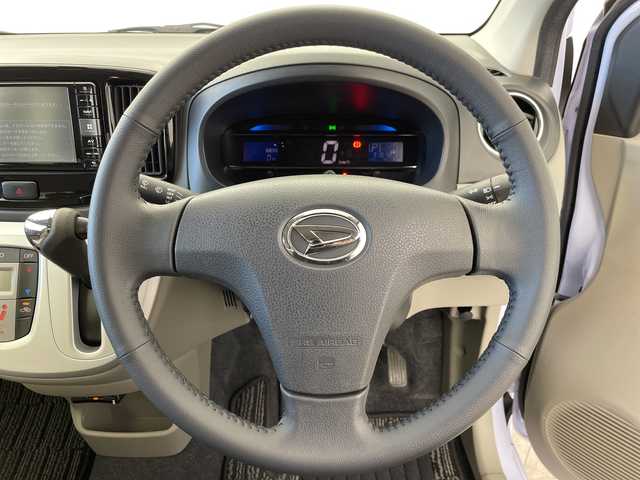 ダイハツ ミラ イース G SA 群馬県 2016(平28)年 3.2万km スカイブルー 禁煙車　純正７インチSDナビ　ETC　純正ドライブレコーダー　フルセグTV　衝突軽減システム　フォグライト　ヘッドライトレベライザー　プッシュスタート　スマートキー　スマートアシスト　電動格納ミラー