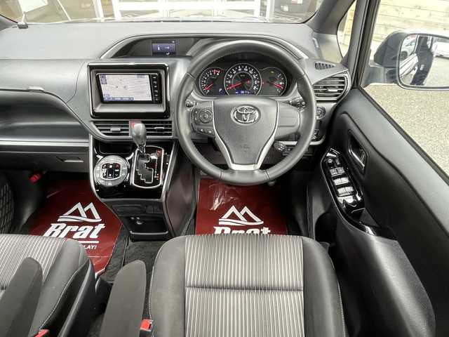 トヨタ ヴォクシー ZS 煌Ⅱ 福島県 2019(令1)年 5.9万km ブラック トヨタセーフティセンス/クリアランスソナー/NSZT-W68T純正ナビ/フルセグ/CD/DVD/Bluetooth/TVキット/USB給電/ETC2.0/バックカメラ/両側パワースライドドア/LEDヘッドライト/オートマチックハイビーム/クルーズコントロール/フロアマット