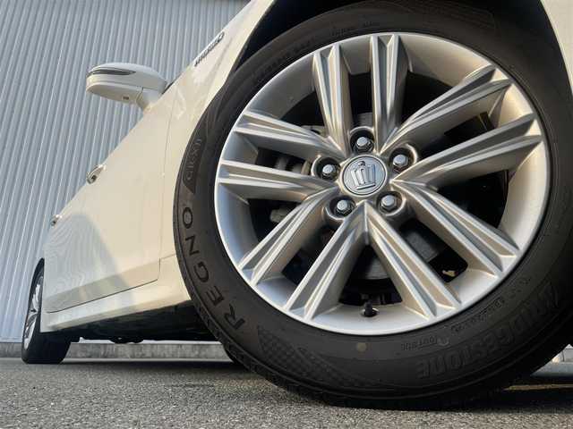 トヨタ クラウン ハイブリッド アスリートG 福岡県 2014(平26)年 5.5万km ホワイトパールクリスタルシャイン 黒革シート/メーカーナビ/フルセグTV/CD/DVD/BT/AM/FM/バックカメラ/クルーズコントロール/ステアリングヒーター/前席シートヒーター/前席シートベンチレーション/前席パワーシート/シートメモリー/ＨＩＤヘッドライト/フォグランプ/スマートキー×2/カードキー×1/プッシュスタート/ビルトインETC/革巻きステアリング/純正アルミ/電格ミラー/横滑り防止装置