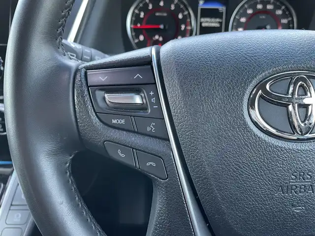 トヨタ アルファード S タイプゴールド 岡山県 2020(令2)年 1.6万km ホワイトパールクリスタルシャイン 純正9型ディスプレイオーディオ/フルセグTV、AM、FM、Bluetooth/Apple Carplay、Android　Auto/バックカメラ/純正12インチフリップダウンモニター/CD、DVDデッキ/オートマチックハイビーム/プリクラッシュセーフティ/レーダークルーズコントロール/合皮ハーフレザーシート/両側パワースライドドア/前後コーナーセンサー/ビルトインETC