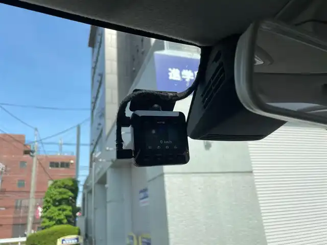 スズキ スイフト HYBRID RS 東京都 2017(平29)年 3万km プレミアムシルバーメタリック 純正メモリーナビ/(Bluetooth/フルセグTV/USB/CD)/全方位モニター/バックカメラ/セーフティパッケージ/D席シートヒーター/クルーズコントロール/パドルシフト/ステアリングスイッチ/KENWOODドライブレコーダー/社外15インチアルミホイール/ETC/スマートキー/保証書/取扱説明書