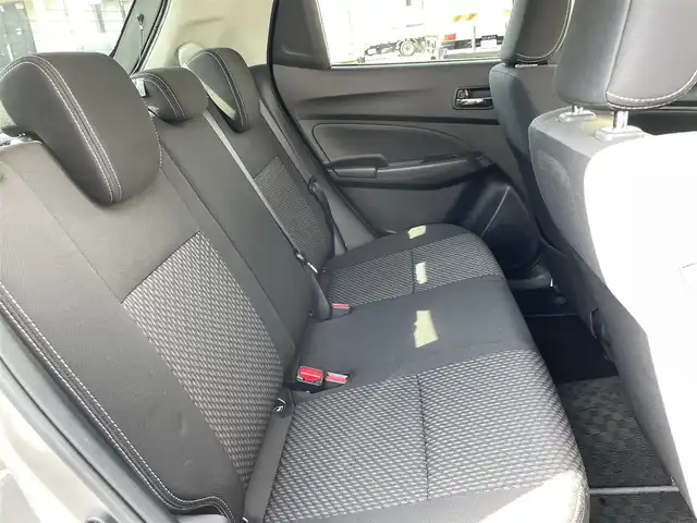 スズキ スイフト HYBRID RS 東京都 2017(平29)年 3万km プレミアムシルバーメタリック 純正メモリーナビ/(Bluetooth/フルセグTV/USB/CD)/全方位モニター/バックカメラ/セーフティパッケージ/D席シートヒーター/クルーズコントロール/パドルシフト/ステアリングスイッチ/KENWOODドライブレコーダー/社外15インチアルミホイール/ETC/スマートキー/保証書/取扱説明書