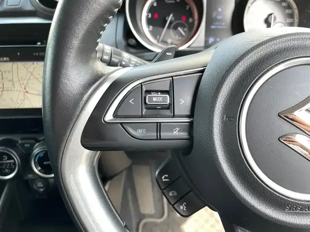スズキ スイフト HYBRID RS 東京都 2017(平29)年 3万km プレミアムシルバーメタリック 純正メモリーナビ/(Bluetooth/フルセグTV/USB/CD)/全方位モニター/バックカメラ/セーフティパッケージ/D席シートヒーター/クルーズコントロール/パドルシフト/ステアリングスイッチ/KENWOODドライブレコーダー/社外15インチアルミホイール/ETC/スマートキー/保証書/取扱説明書