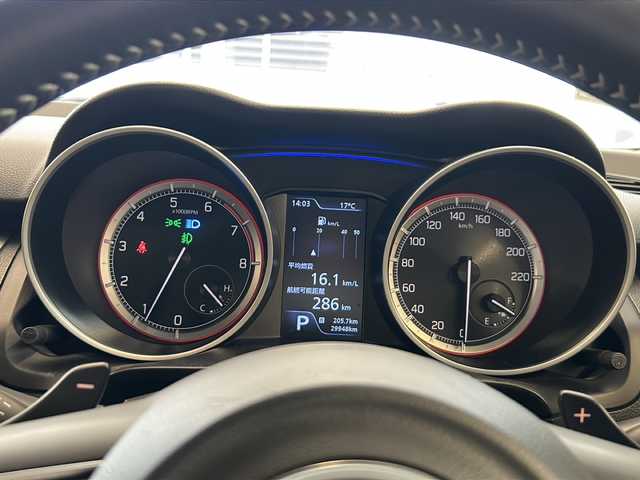 スズキ スイフト HYBRID RS 岐阜県 2017(平29)年 3万km プレミアムシルバーメタリック 純正メモリーナビ/(Bluetooth/フルセグTV/USB/CD)/全方位モニター/バックカメラ/セーフティパッケージ/シートヒーター/レーダークルーズコントロール/パドルシフト/ステアリングスイッチ/KENWOODドライブレコーダー/社外15インチアルミホイール/ETC/スマートキー/保証書/取扱説明書