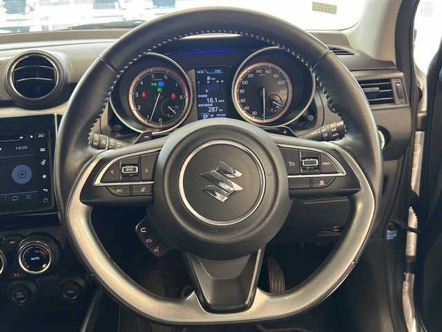 スズキ スイフト HYBRID RS 岐阜県 2017(平29)年 3万km プレミアムシルバーメタリック 純正メモリーナビ/(Bluetooth/フルセグTV/USB/CD)/全方位モニター/バックカメラ/セーフティパッケージ/シートヒーター/レーダークルーズコントロール/パドルシフト/ステアリングスイッチ/KENWOODドライブレコーダー/社外15インチアルミホイール/ETC/スマートキー/保証書/取扱説明書