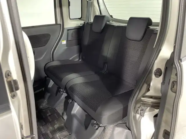 スズキ スペーシア カスタム XS 神奈川県 2015(平27)年 7.2万km スチールシルバーM メーカーオプションナビゲーション/AM FM ワンセグ Bluetooth SD AUX USB iPod/バックカメラ/両側パワースライドドア/アイドリングストップ/運転席シートヒーター/ステアリングリモコン/前後ドライブレコーダー/サンシェード/HIDヘッドライト/オートライト/フォグランプ/純正14インチアルミホイル/純正フロアマット/スマートキー/スペアキー
