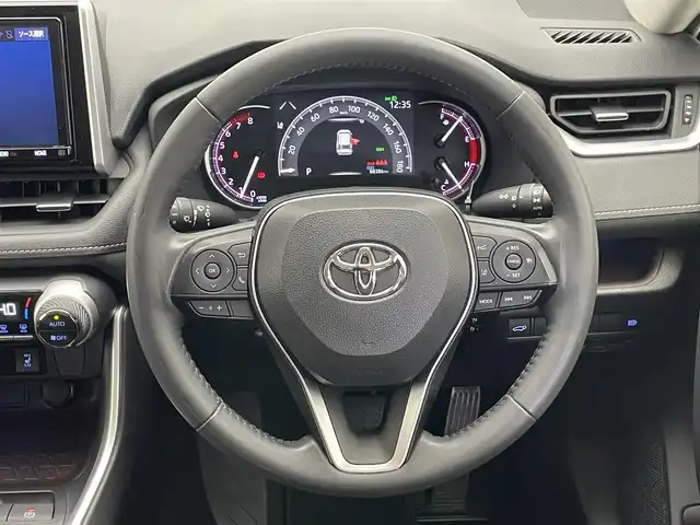トヨタ ＲＡＶ４ G Zパッケージ 愛知県 2019(令1)年 8.9万km アティチュードブラックマイカ 純正９型ナビ　フルセグＴＶ　ＢＴ　デジタルインナーミラー　パワーバックドア　ＢＳＭ　黒革　シートヒーター　ハンドルヒーター　前後カメラ　前後ドラレコ　セーフティセンス　衝突軽減　追従クルコン　ＬＥＤオートライト　パワーシート　メモリシート　ダウンヒルアシスト　オートハイビーム　レーンアシスト　ETC　禁煙車