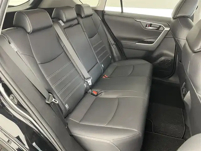 トヨタ ＲＡＶ４ G Zパッケージ 愛知県 2019(令1)年 8.9万km アティチュードブラックマイカ 純正９型ナビ　フルセグＴＶ　ＢＴ　デジタルインナーミラー　パワーバックドア　ＢＳＭ　黒革　シートヒーター　ハンドルヒーター　前後カメラ　前後ドラレコ　セーフティセンス　衝突軽減　追従クルコン　ＬＥＤオートライト　パワーシート　メモリシート　ダウンヒルアシスト　オートハイビーム　レーンアシスト　ETC　禁煙車