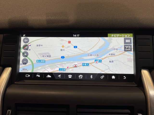 ランドローバー ランドローバー ディスカバリースポーツ　SE 新潟県 2018(平30)年 4.5万km グレー オプション装備/ドライバーアシスタンス/・ブラインドスポットモニター/・リバーストラフィックディテクション/ハンズフリーパワーテールゲート/ロウ3パック/・スペースセーバースペアホイール/・5+2シート/・3列目シートエアダクト及びUSB x1/グラファイトデザインパック/・ダークアトラスグリル/・ダークアトラスフェンダーベント/・ナルヴィックブラックのミラーキャップ/・ダークアトラスのディスカバリーバッジ/・グレイコントラストルーフ/標準装備/Applecarplay/Android-auto/MERIDIANサウンドシステム/バックカメラ/・フロントカメラ/・サイドカメラ/・360°カメラ/クルーズコントロール（アクティブスピードリミッター）/キセノンヘッドランプ（ヘッドランプパワーウォッシャー付）/オートハイビーム/レインセンサー付きワイパー/リアパーキングエイド/フロントパーキングエイド/サラウンドカメラシステム/クルーズコントロール/ETC