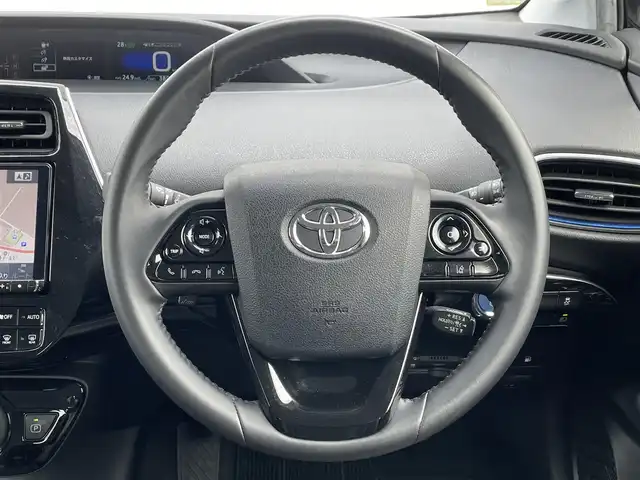 トヨタ プリウス Sツーリングセレクション 群馬県 2019(令1)年 3.9万km アティチュードブラックマイカ アルパイン9インチナビ/(CD/DVD/USB/AUX/BT/フルセグ)/バックカメラ/トヨタセーフティセンス/・プリクラッシュセーフティ/・レーンディパーチャーアラート/・オートマチックハイビーム/・レーダークルーズコントロール/レザーシート/D/N席シートヒーター/モデリスタエアロ（F/S/R）/ビルトインETC/プッシュスタート/前後ドライブレコーダー/ステアリングスイッチ/純正ドアバイザー/純正フロアマット/社外17インチAW/F/Rコーナーセンサー/LEDヘッドライト/LEDフォグ