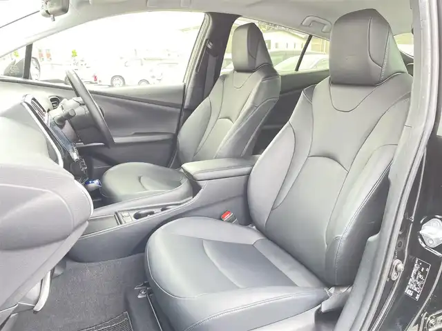 トヨタ プリウス Sツーリングセレクション 群馬県 2019(令1)年 3.9万km アティチュードブラックマイカ アルパイン9インチナビ/(CD/DVD/USB/AUX/BT/フルセグ)/バックカメラ/トヨタセーフティセンス/・プリクラッシュセーフティ/・レーンディパーチャーアラート/・オートマチックハイビーム/・レーダークルーズコントロール/レザーシート/D/N席シートヒーター/モデリスタエアロ（F/S/R）/ビルトインETC/プッシュスタート/前後ドライブレコーダー/ステアリングスイッチ/純正ドアバイザー/純正フロアマット/社外17インチAW/F/Rコーナーセンサー/LEDヘッドライト/LEDフォグ