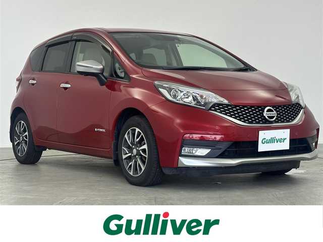 日産 ノート e－パワー X モード・プレミア 愛知県 2017(平29)年 5.9万km ガーネットレッド ・純正7インチナビ/・全方位カメラ/・Bluetooth/・衝突被害軽減システム/・コーナーセンサー/・レーンキープアシスト/・横滑り防止装置/・オートライト/・インテリジェントルームミラー/・純正AW（スタッドレスタイヤ付）/・ドライブレコーダー/・ETC/・プッシュスタート/・スマートキー/・スペアキー