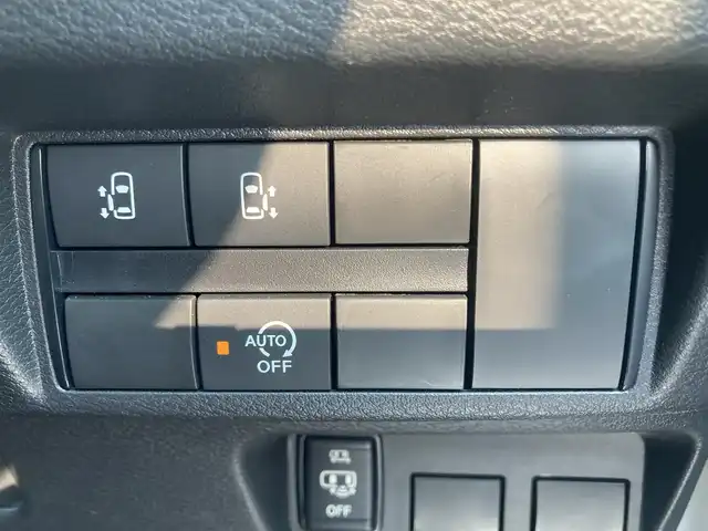 日産 ルークス HWS X プロパイロットED 滋賀県 2021(令3)年 1.6万km ホワイトパール 純正９型ナビ/・Bluetooth/フルセグ/・CD/DVD/アラウンドビューモニター/ステアリングリモコン/ETC/前方ドラレコ/両側パワースライドドア/オートリトラミラー/シートリフター　/LEDヘッドライト/プロパイロット/・エマージェンシーブレーキ/・車線逸脱警報/・車線逸脱防止支援/・先行車発進お知らせ/・ふらつき警報/・ハイビームアシスト/スマトキー