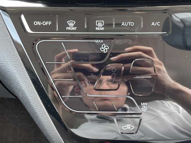 日産 ルークス HWS X プロパイロットED 滋賀県 2021(令3)年 1.6万km ホワイトパール 純正９型ナビ/・Bluetooth/フルセグ/・CD/DVD/アラウンドビューモニター/ステアリングリモコン/ETC/前方ドラレコ/両側パワースライドドア/オートリトラミラー/シートリフター　/LEDヘッドライト/プロパイロット/・エマージェンシーブレーキ/・車線逸脱警報/・車線逸脱防止支援/・先行車発進お知らせ/・ふらつき警報/・ハイビームアシスト/スマトキー
