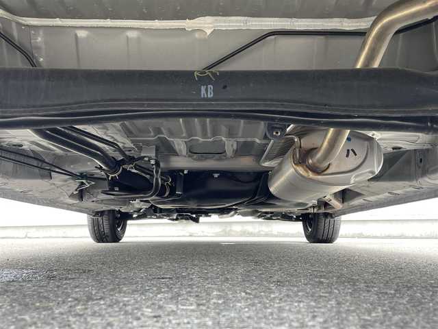 ホンダ Ｎ ＢＯＸ 滋賀県 2024(令6)年 0.8万km ルナシルバーM 9型純正ナビ/・Bluetooth/フルセグ/・CD/DVD/バックカメラ/ステアリングリモコン/ETC/前方ドライブレコーダー/アダプティブクルコン/前席シートヒーター/両側パワースライドドア/シートリフター/オートリトラミラー/LEDヘッドライト/ホンダセンシング/・衝突軽減ブレーキ/・パーキングセンサー警報/・踏み間違い衝突軽減システム/・路外逸脱抑制機能/スマートキー