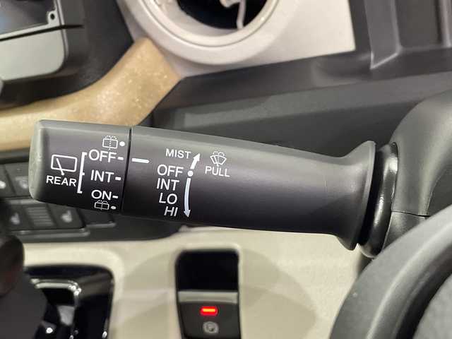 ホンダ Ｎ ＢＯＸ 栃木県 2024(令6)年 0.8万km ルナシルバーM 9型純正ナビ/（CD/DVD/Bluetooth/TV/USB/Applecarplay/AndroidAuto)/バックカメラ/ステアリングリモコン/ETC/前方ドライブレコーダー/アダプティブクルコン/前席シートヒーター/両側パワースライドドア/シートリフター/オートリトラミラー/LEDヘッドライト/ホンダセンシング/・衝突軽減ブレーキ/・パーキングセンサー警報/・踏み間違い衝突軽減システム/・路外逸脱抑制機能/スマートキー