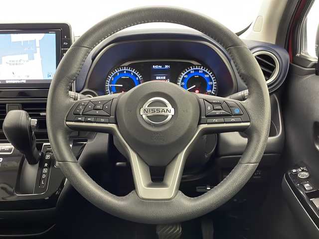 日産 デイズ HWS G ターボ プロパイロットED 宮崎県 2019(令1)年 1.1万km スパークリングレッド/ブラック プロパイロット/エマ―ジェンシーブレーキ/車線逸脱警報/車線逸脱防止支援/オートマチックハイビーム/クリアランスソナー/純正9インチSDナビ/フルセグTV/CD/DVD/Bluetooth/アラウンドビューモニター/LEDヘッドライト/純正15インチAW/純正ナビ一体型ドライブレコーダー（DJ4-D）/アイドリングストップ/スマートキー×2/取扱説明書