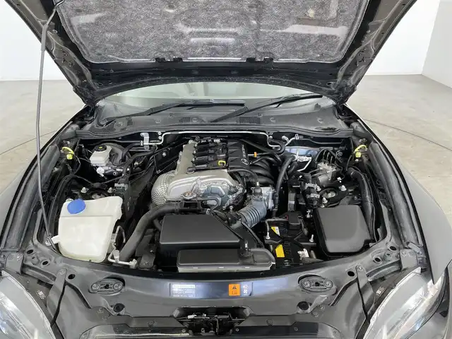 マツダ ロードスター S レザーパッケージ 大分県 2022(令4)年 4.2万km ジェットブラックマイカ ワンオーナー/6速MT/マツダコネクトナビ/AM/FM/CD/DVD/BT/フルセグTV/バックカメラ/コーナーセンサー/衝突被害軽減ブレーキ/車線逸脱防止警報/LEDヘッドライト/前ドライブレコーダー/ETC/レザーシート/前席シートヒーター/クルーズコントロール/純正フロアマット/スペアキー