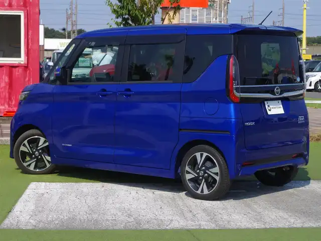 日産 ルークス HWS Gターボ プロパイロットED 千葉県 2020(令2)年 6.1万km アトランティックブルー エマージェンシーブレーキ/プロパイロット/インテリジェントクルーズコントロール/ハンズフリー両側パワースライドドア/9インチ純正SDナビ/地デジTV/【DVD/CD再生機能】/アラウンドビューモニター/ドライブレコーダー（DJ4-D）/革巻きステアリング/ステアリングスイッチ/ETC/LEDヘッドライト/フォグライト/ウインカーミラー/コーナーセンサー/純正15インチアルミホイル/サイド/カーテンエアバッグ/インテリジェントキー