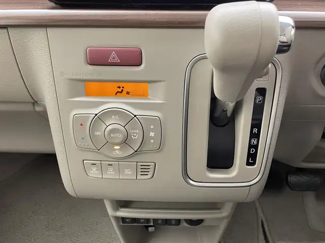 スズキ ラパン ＬＣ X 兵庫県 2022(令4)年 1.7万km フォーンベージュM 純正8インチSDナビ/(CN-RZ876)/フルセグ CD DVD BT MSV USB/バックカメラ/衝突軽減ブレーキ/LDA/コーナーセンサー/ビルトインETC/LEDヘッドライト/オートライト/オートハイビーム/ハーフレザーシート/シートヒーター/純正ドアバイザー/スマートキー