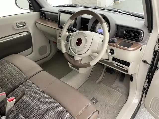 スズキ ラパン ＬＣ X 兵庫県 2022(令4)年 1.7万km フォーンベージュM 純正8インチSDナビ/(CN-RZ876)/フルセグ CD DVD BT MSV USB/バックカメラ/衝突軽減ブレーキ/LDA/コーナーセンサー/ビルトインETC/LEDヘッドライト/オートライト/オートハイビーム/ハーフレザーシート/シートヒーター/純正ドアバイザー/スマートキー