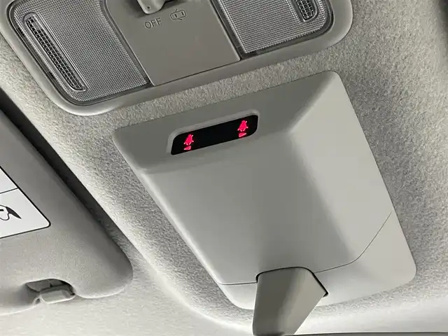 ダイハツ タント ファンクロスターボ 群馬県 2022(令4)年 0.6万km レーザーブルークリスタルシャイン 純正９インチディスプレイオーディオ/バックカメラ /両側パワースライドドア/シートヒーター /電子パーキング/オートブレーキホールド/コーナーセンサー /オートライト/オートハイビーム/ステアリングリモコン/スマートキー/エンジンスタートボタン/衝突被害軽減システム/横滑り防止装置/盗難防止装置/SRSエアバック （運転席/助手席/サイド/カーテン）/純正15インチアルミホイール/禁煙車