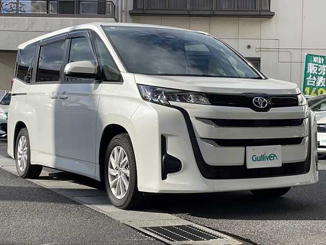 トヨタ ノア ハイブリッド G 岡山県 2023(令5)年 6.3万km ホワイトパールクリスタルシャイン 登録時走行距離62183km/純正メーカーナビ/バックカメラ/ETC/片側パワースライドドア/フルセグＴＶ/前後コーナーセンサー/プッシュスタート/スマートキー/保証書/取扱説明書/スペアキー