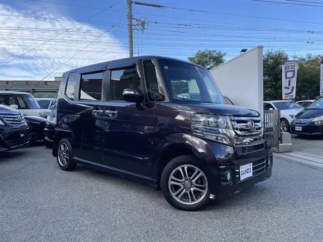 ホンダ Ｎ ＢＯＸ カスタム SSパッケージ 兵庫県 2015(平27)年 6.6万km プレミアムベルベットパープル・パール (株)IDOMが運営する【じしゃロン西宮店】の自社ローン専用車両になります。こちらは現金またはオートローンご利用時の価格です。自社ローンご希望の方は別途その旨お申付け下さい/＊純正ナビ/＊フルセグテレビ/＊バックカメラ/＊両側パワースライドドア/＊ETC