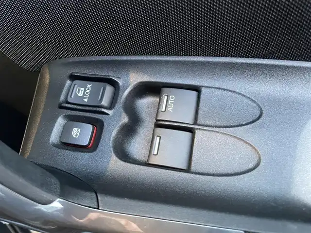 ホンダ ＣＲ－Ｚ αブラックレーベル 道央・札幌 2011(平23)年 6.8万km ダークピューターメタリック ・純正HDDナビ/CD・DVD・FM・AM・ビデオ/・ワンセグTV/・純正AW付冬タイヤ/・ＵＳＢ接続/・クルーズコントロール/・パドルシフト/・フォグランプ/・ステアリングスイッチ/・純正フロアマット/・電動格納ミラー/・ウインカーミラー/・スペアキー/・スマートキー/・保証書/・取扱説明書