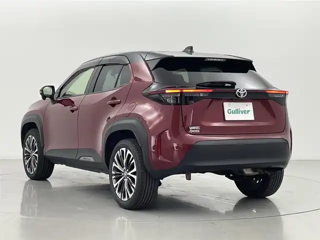 トヨタ ヤリスクロス Z 熊本県 2020(令2)年 2.2万km ブラックマイカ/センシュアルレッドマイカ 純正8インチナビ（ＢＴ・フルセグ・ＵＳＢ）/バックカメラ　/純正ビルトインＥＴＣ　/レーダークルーズコントロール　/前後クリアランスソナー　/前席シートヒーター　/運転席パワーシート　/衝突軽減ブレーキ　/レーンキープアシスト/横滑り防止/ハーフレザーシート/純正１８インチAW/オートライト/オートマチックハイビーム/LEDヘッドライト/フォグランプ/スマートキー/プッシュスタート