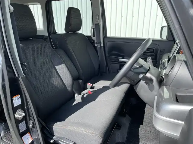 スズキ スペーシア ギア HYBRID XZ 福岡県 2020(令2)年 4.4万km ブルーイッシュブラックパール3 社外ナビ（ＭＤＶ－Ｄ３０６）/ワンセグＴＶ　/両側パワースライドドア　/ルーフレール　/ＡＣＣ　/ＬＤＡ　/バックソナー　/エマージェンシーブレーキ　/ＬＥＤヘッドライト／フォグ　/ＵＳＢ充電　/後席ベンチレーション/後席ロールサンシェード/パワーモードセレクト/ステアリングスイッチ/シートバックテーブル/電格ミラー/スマートキー/プッシュスタート