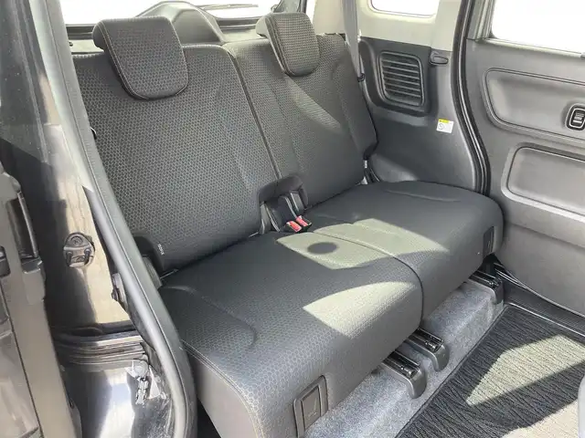 スズキ スペーシア ギア HYBRID XZ 福岡県 2020(令2)年 4.4万km ブルーイッシュブラックパール3 社外ナビ（ＭＤＶ－Ｄ３０６）/ワンセグＴＶ　/両側パワースライドドア　/ルーフレール　/ＡＣＣ　/ＬＤＡ　/バックソナー　/エマージェンシーブレーキ　/ＬＥＤヘッドライト／フォグ　/ＵＳＢ充電　/後席ベンチレーション/後席ロールサンシェード/パワーモードセレクト/ステアリングスイッチ/シートバックテーブル/電格ミラー/スマートキー/プッシュスタート