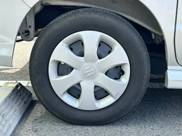 スズキ エブリィ ワゴン JPターボ 和歌山県 2018(平30)年 5.6万km シルキーシルバーメタリック 社外7インチナビ/Bluetooth/CD/衝突軽減カメラ/フルオートエアコン/リア送風システム/パワーウィンドウ/パワーステアリング/ヘッドライトレベライザー/横滑り防止機能/ハイルーフ/ドアバイザー/プッシュスタート/スマートキー