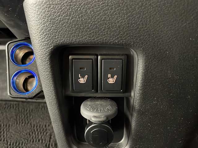 スズキ ハスラー HYBRID X 宮崎県 2021(令3)年 2.8万km シフォンアイボリーM SUZUKI Safety Support/〇デュアルカメラブレーキサポート/〇後退時ブレーキサポート/〇誤発進抑制機能（前方・後方）/〇車線逸脱警報機能/〇車線逸脱抑制機能/〇ふらつき警報機能/〇標識認識機能/〇オートマチックハイビーム/〇先行車発進お知らせ機能/〇コーナーセンサー/社外7インチSDナビ/フルセグTV/CD/DVD/Bluetooth/バックカメラ/シートヒーター/アイドリングストップ/純正15インチAW