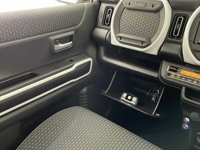 スズキ ハスラー HYBRID X 宮崎県 2021(令3)年 2.8万km シフォンアイボリーM SUZUKI Safety Support/〇デュアルカメラブレーキサポート/〇後退時ブレーキサポート/〇誤発進抑制機能（前方・後方）/〇車線逸脱警報機能/〇車線逸脱抑制機能/〇ふらつき警報機能/〇標識認識機能/〇オートマチックハイビーム/〇先行車発進お知らせ機能/〇コーナーセンサー/社外7インチSDナビ/フルセグTV/CD/DVD/Bluetooth/バックカメラ/シートヒーター/アイドリングストップ/純正15インチAW