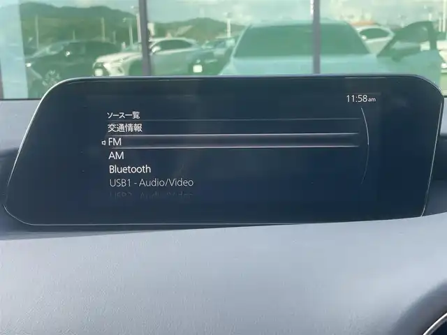 マツダ マツダ３ファストバック 15S ツーリング 香川県 2020(令2)年 1.9万km スノーフレイクホワイトパールマイカ ｉ－ＡＣＴＩＶＳＥＮＳＥ　/・AT誤発進抑制制御（前進・後退時)/・スマートシティブレーキサポート/・ブラインドスポットモニター/・レーダークルーズコントロール/・RCTA（リア・クロス・トラフィック・アラート）/・車線逸脱警報システム（LDWS)/・交通標識認識システム（TSR）/純正ＳＤナビ　/【AM/FM/DVD/Bluetooth/USB/HDMI】/フルセグＴＶ　/バックカメラ　/ヘッドアップディスプレイ　/純正18インチアルミホイール/LEDヘッドライト/オートハイビーム/革巻きステアリング/ステアリングリモコン/オートホールド/コーナーセンサー/前後ドライブレコーダー/ETC/トランクフロアカバー/パワーステアリング