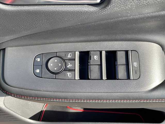 日産 オーラ ニスモ 島根県 2023(令5)年 6.8万km スーパーブラック 純正ディスプレイオーディオ/BT AndroidAuto AppleCarPlay HDMI対応/エマージェンシーブレーキ/レーンキープアシスト/ブラインドスポットモニター/アラウンドビューカメラ/デジタルインナーミラー/ETC/オートマチックハイビーム/AUTOライト/LEDヘッドライト/フォグライト/電子パーキング/AUTOHOLD/純正17インチアルミホイール/純正ドアバイザー/革巻きステアリング/ステアリングリモコン/ISOFIX/シートリフター