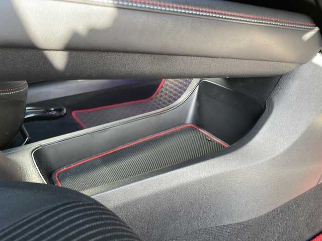 日産 オーラ ニスモ 島根県 2023(令5)年 6.8万km スーパーブラック 純正ディスプレイオーディオ/BT AndroidAuto AppleCarPlay HDMI対応/エマージェンシーブレーキ/レーンキープアシスト/ブラインドスポットモニター/アラウンドビューカメラ/デジタルインナーミラー/ETC/オートマチックハイビーム/AUTOライト/LEDヘッドライト/フォグライト/電子パーキング/AUTOHOLD/純正17インチアルミホイール/純正ドアバイザー/革巻きステアリング/ステアリングリモコン/ISOFIX/シートリフター