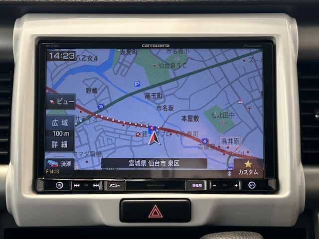 スズキ ハスラー G 宮城県 2018(平30)年 7.4万km サマーブルーM 4WD/スズキセーフティサポート/・衝突被害軽減ブレーキ/・誤発進抑制機能/・車線逸脱抑制機能/・リヤクロストラフィックアラート/・標識認識機能/純正ナビ(カロッツェリア8インチ）/・Bluetooth/CD/DVD/フルセグTV/AUX/USB/・バックカメラ/・ビルドインETC/スノーモード/ヒルディセントコントロール/アイドリングストップ/レーダーブレーキサポート/グリップコントロール/スマートキー/・スペアキー/革巻きステアリング/純正布シート/・シートヒーター（運転席＋助手席）/・ベンチシート/ツートンルーフレール/ハロゲンヘッドライト/純正15インチスチールホイール/純正フロアマット