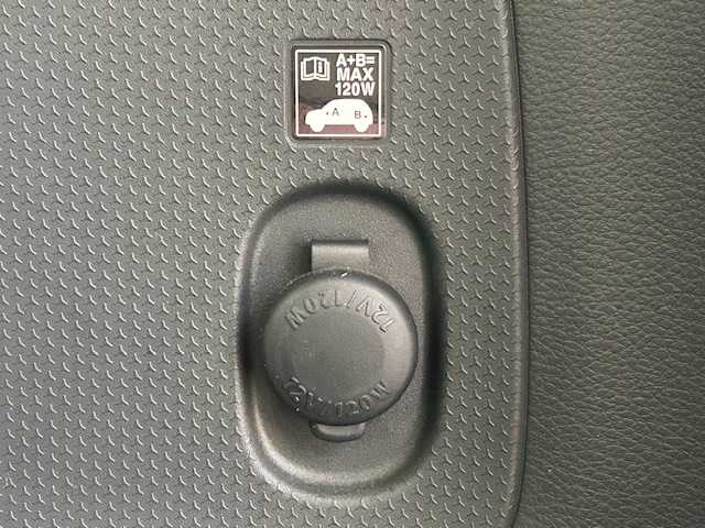 スズキ ハスラー G 宮城県 2018(平30)年 7.4万km サマーブルーM 4WD/スズキセーフティサポート/・衝突被害軽減ブレーキ/・誤発進抑制機能/・車線逸脱抑制機能/・リヤクロストラフィックアラート/・標識認識機能/純正ナビ(カロッツェリア8インチ）/・Bluetooth/CD/DVD/フルセグTV/AUX/USB/・バックカメラ/・ビルドインETC/スノーモード/ヒルディセントコントロール/アイドリングストップ/レーダーブレーキサポート/グリップコントロール/スマートキー/・スペアキー/革巻きステアリング/純正布シート/・シートヒーター（運転席＋助手席）/・ベンチシート/ツートンルーフレール/ハロゲンヘッドライト/純正15インチスチールホイール/純正フロアマット