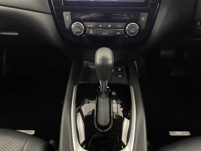 日産 エクストレイル 20Xi 新潟県 2020(令2)年 3.9万km ダイヤモンドブラック 4WD/プロパイロット/純正フリップダウンモニター/純正ナビ/　　フルセグ/CD/DVD/BT/アラウンドビューモニター/パワーバックドア/レーダークルーズコントロール/LEDオートライト/シートヒーター/純正18インチアルミホイール/デジタルインナーミラー/ステアリングスイッチ/アイドリングストップ/スマートキー/ETC